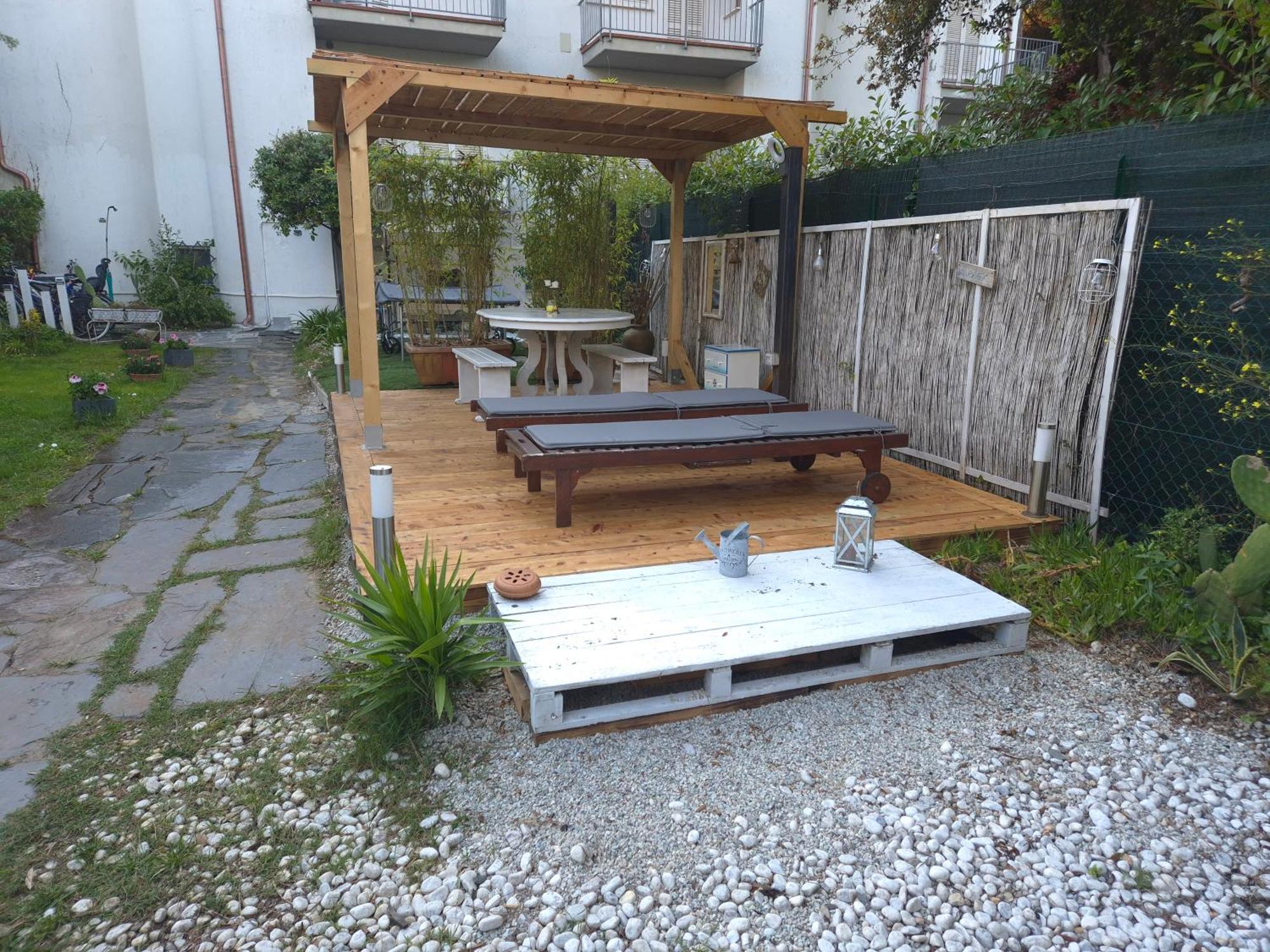 Domusauroom, Relax Nel Cuore Della Versilia - Pet Friendly Viareggio Zewnętrze zdjęcie